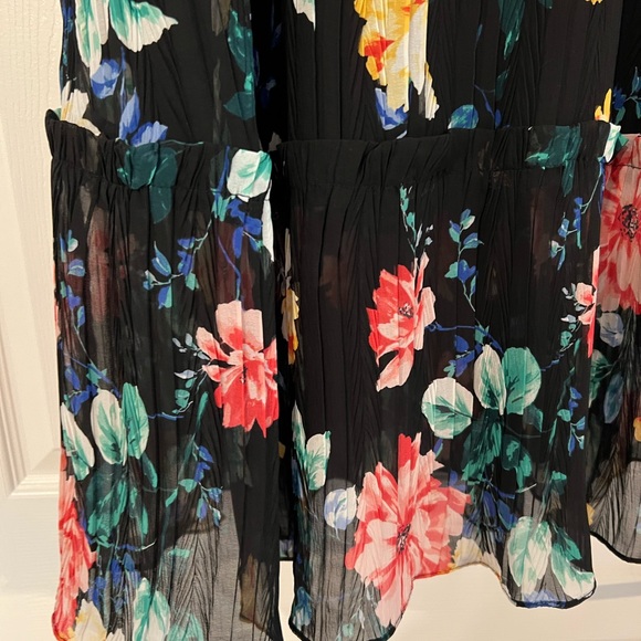 Kensie Halter Dress, Size 12, Never Worn, Black w/ Vibrant Florals - Picture 11 of 16